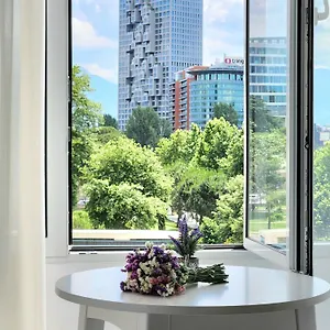  Apartment Getaway
